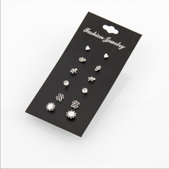ASSORTED FASHION STUD EARRINGS - Picture 2 of 4